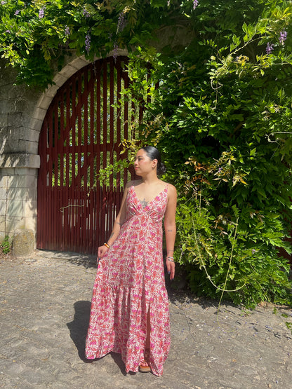 Robe longue fendue à motifs roses Intira