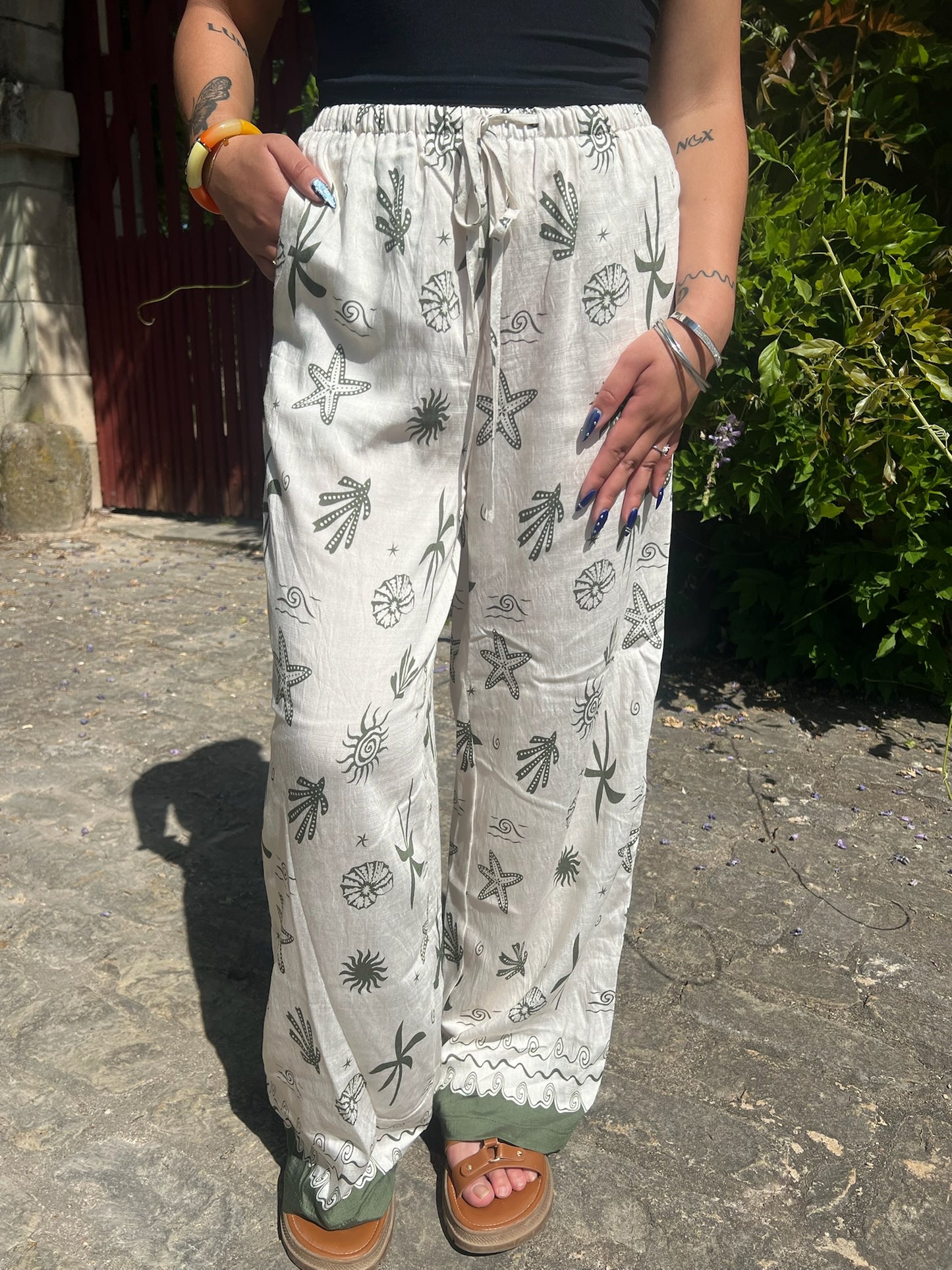 Pantalon large à motifs marins Manya kaki