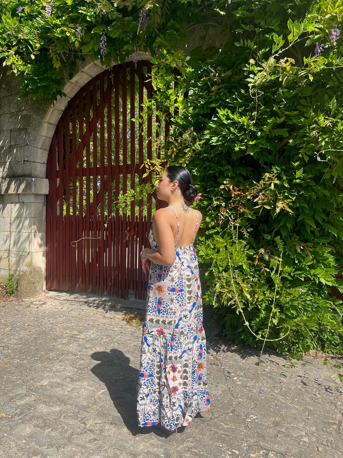 Robe longue fendue à motifs bleus Sayan