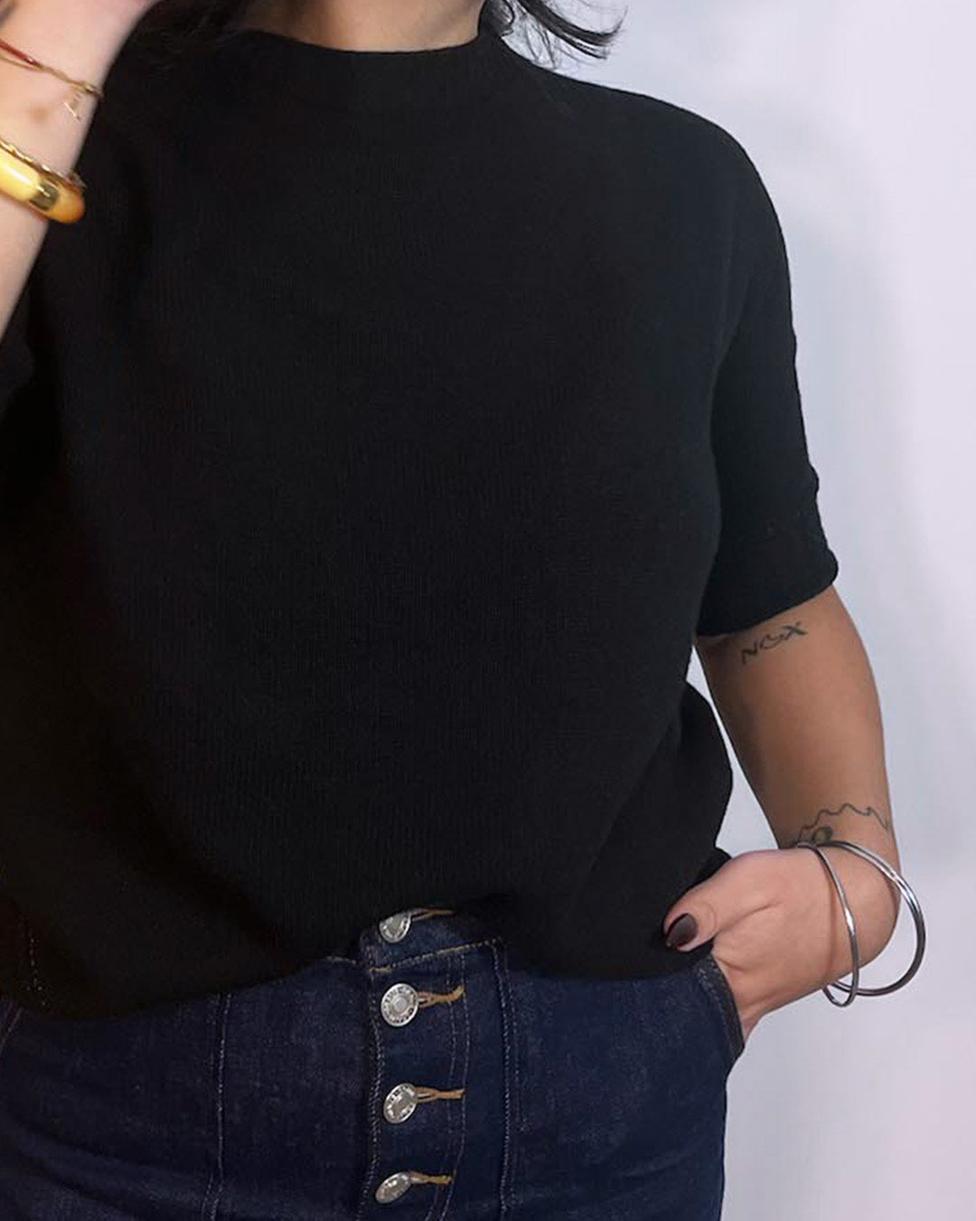 Pull à manches courtes noir en laine Samjaï